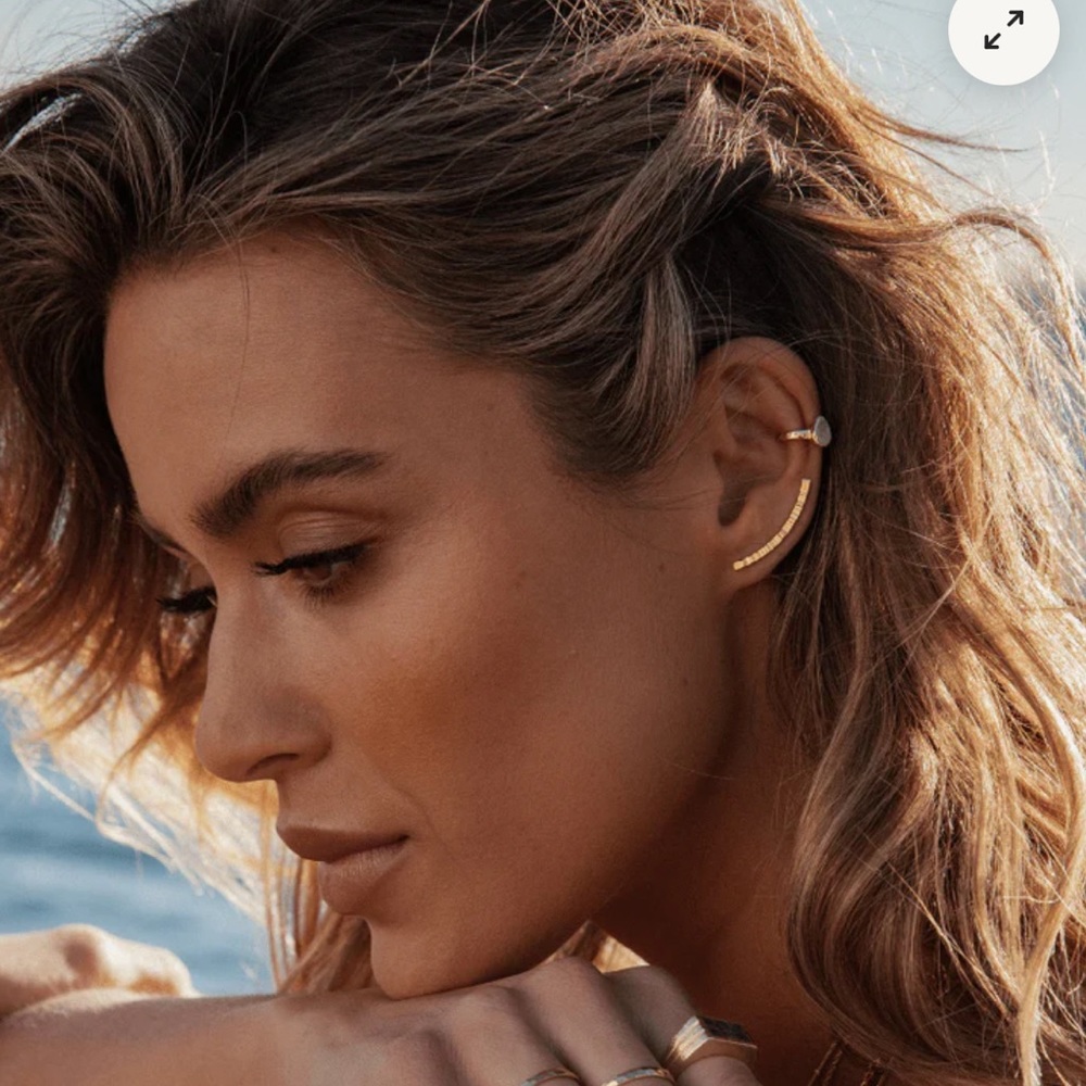 BRAND NEW Bonito Morocco Ear Climber Earrings